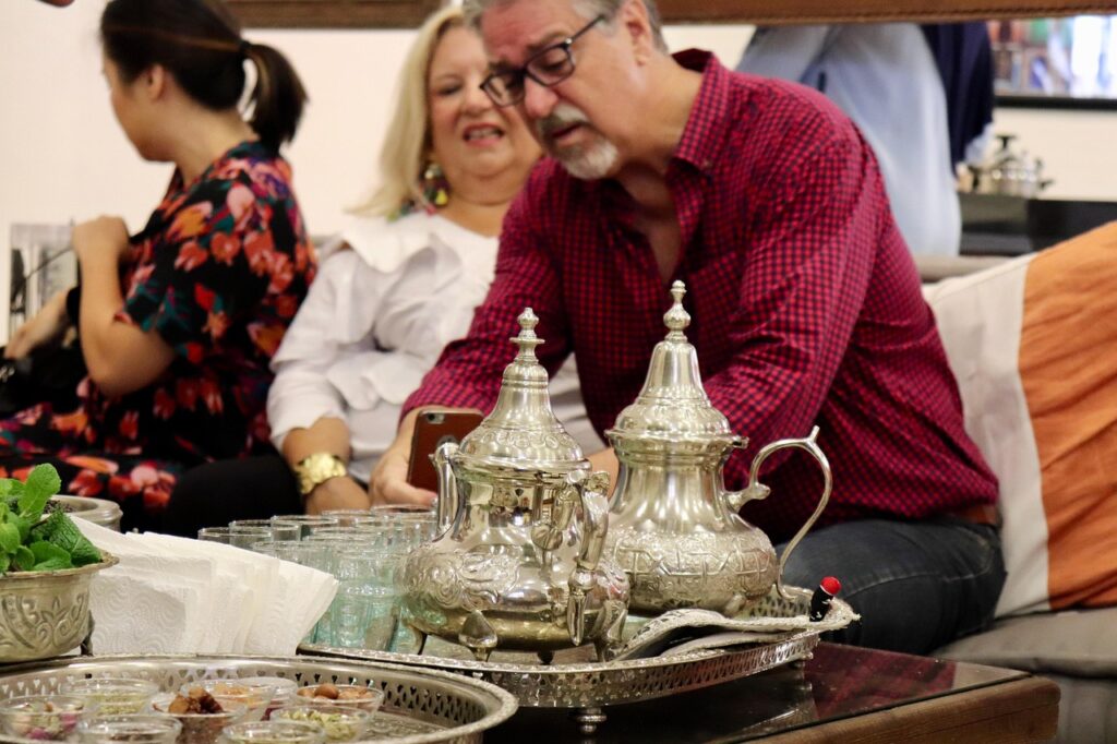 morocco, africa, desert, sahara, travel, relax, hot, arabic, couscous, cooking, cooking class, cooking station, arab, flavor, coffee, nature, drink, food, tagine, vegetables, chicken, tea, teapot, cruise, brown tea, brown chicken